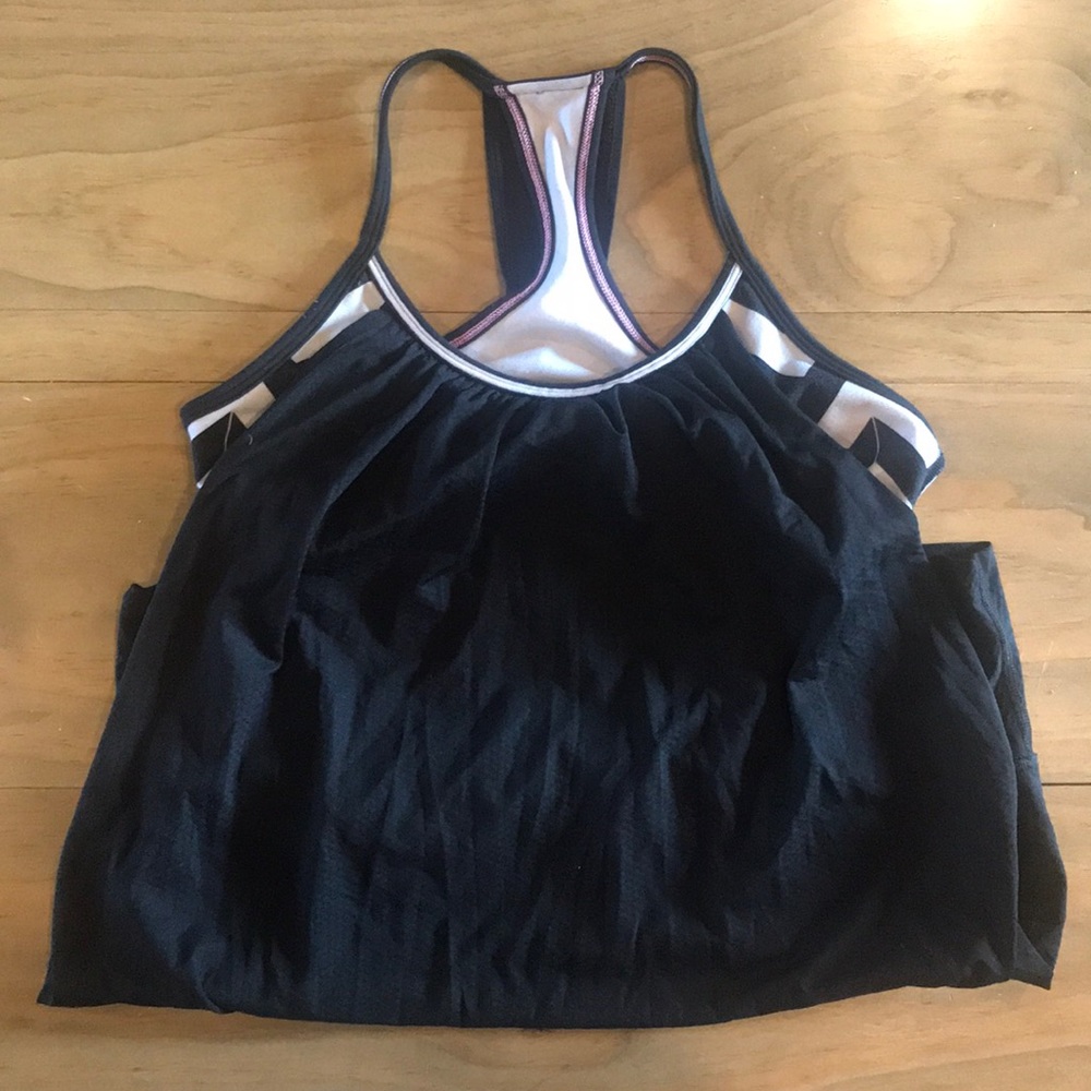 Luluemon chevron tank